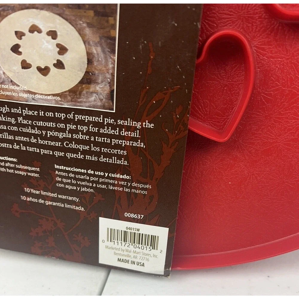 Nordic Ware‎ Reversible Lattice & Hearts Pie Top Cutter 12”
